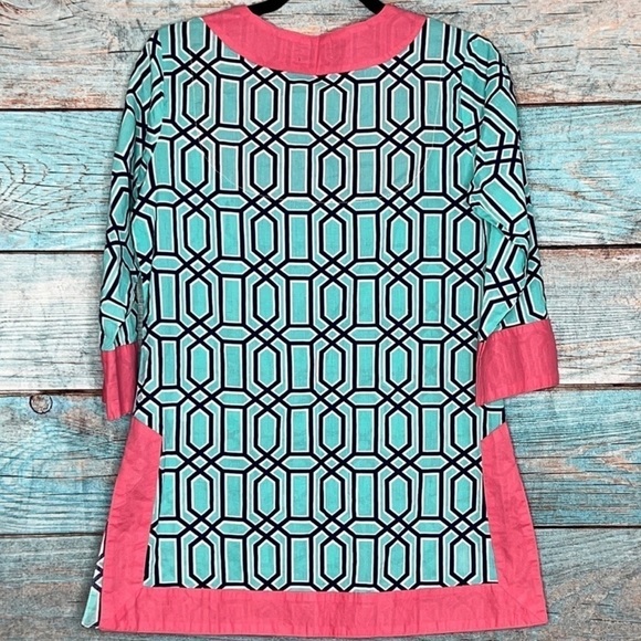 Simply Southern Tunic Top Small Geometric Print Blue Pink Split Sides Logo - Picture 8 of 9